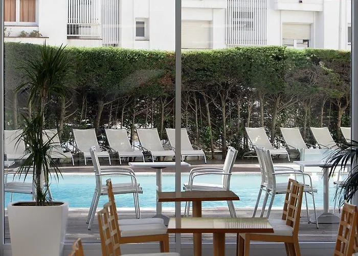 Hotel Alegria Fenals Mar 3*