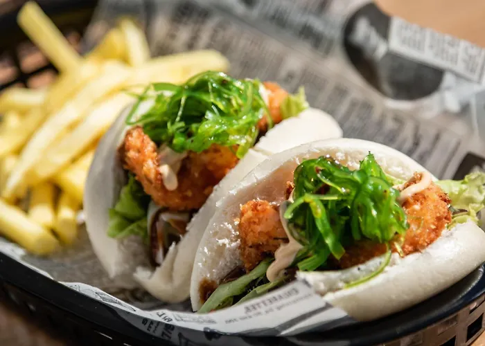 阿莱格里亚费奈斯玛尔酒店 3* 滨海略雷特