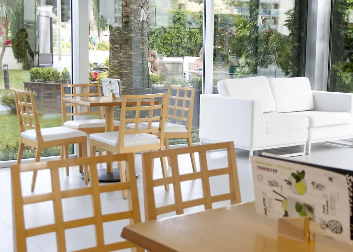 阿莱格里亚费奈斯玛尔酒店 酒店