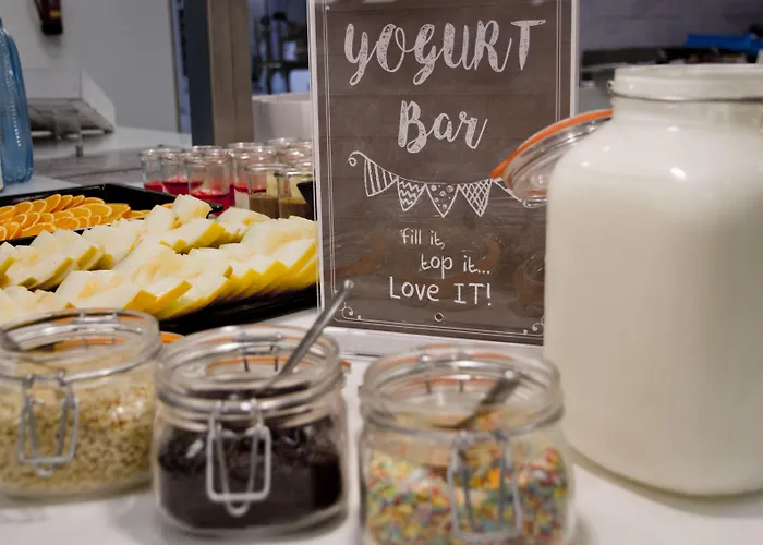 阿莱格里亚费奈斯玛尔酒店 酒店 滨海略雷特