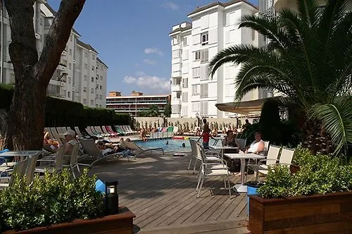 阿莱格里亚费奈斯玛尔酒店 滨海略雷特